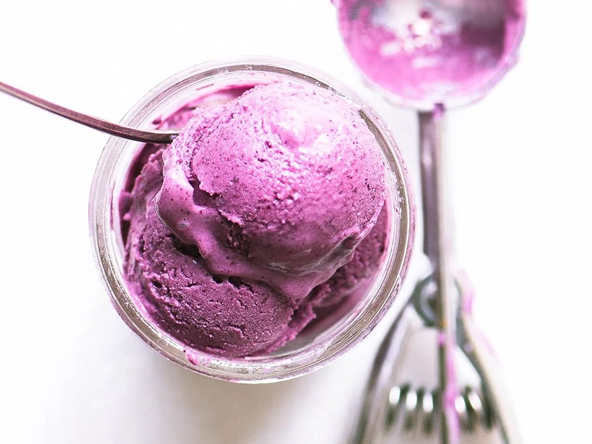 Yogurt Blueberries Ice Cream