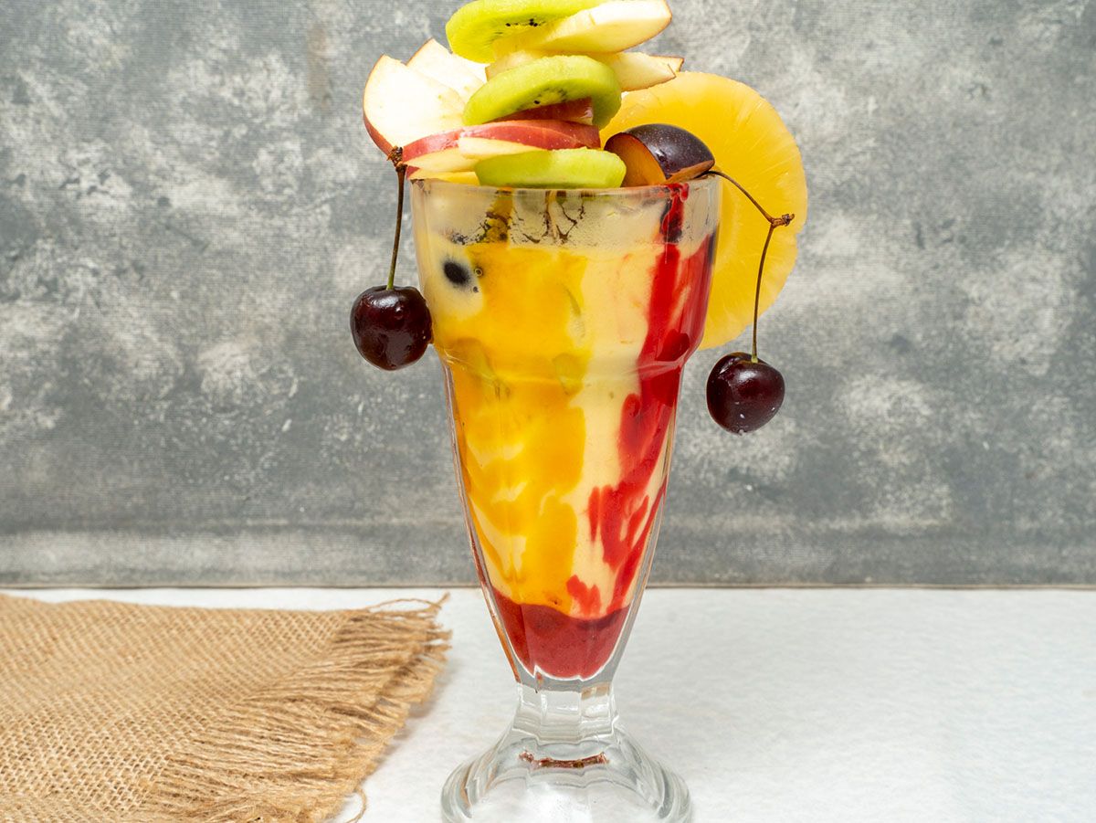 Yogurt With Fruits Juice