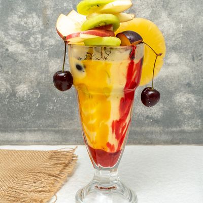 Yogurt With Fruits Juice