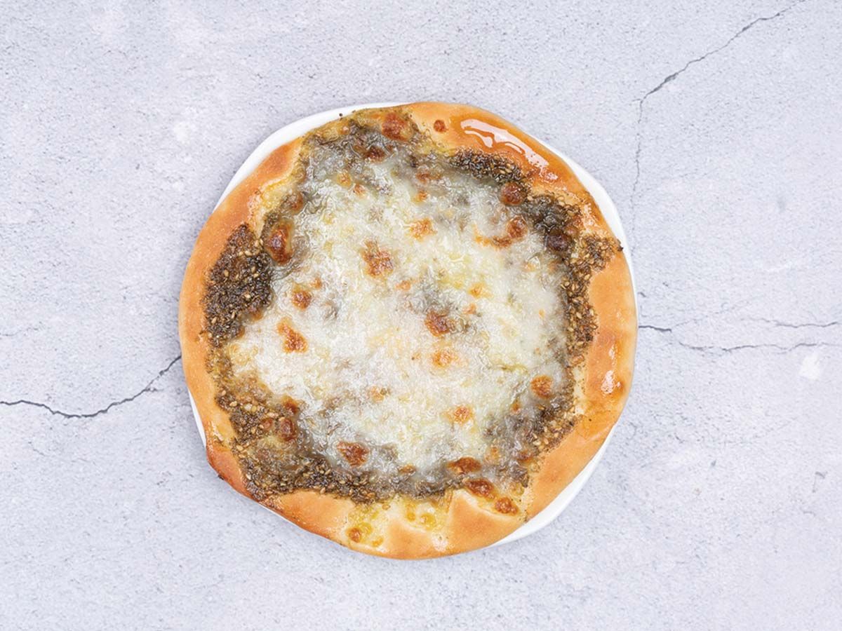 Zaatar with mozzarella