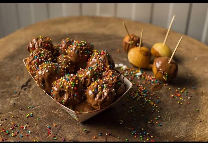 Zalabia With Nutella Chocolate