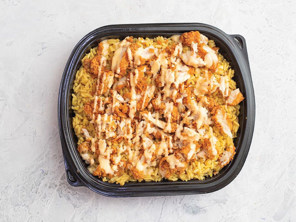 Zinger Fatteh With Cheddar Sauce