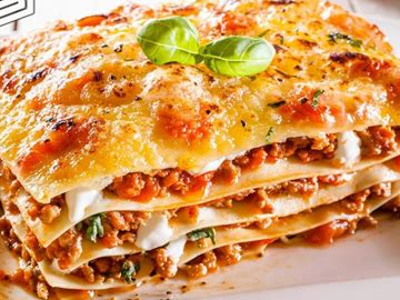 Beef Lasagna Box