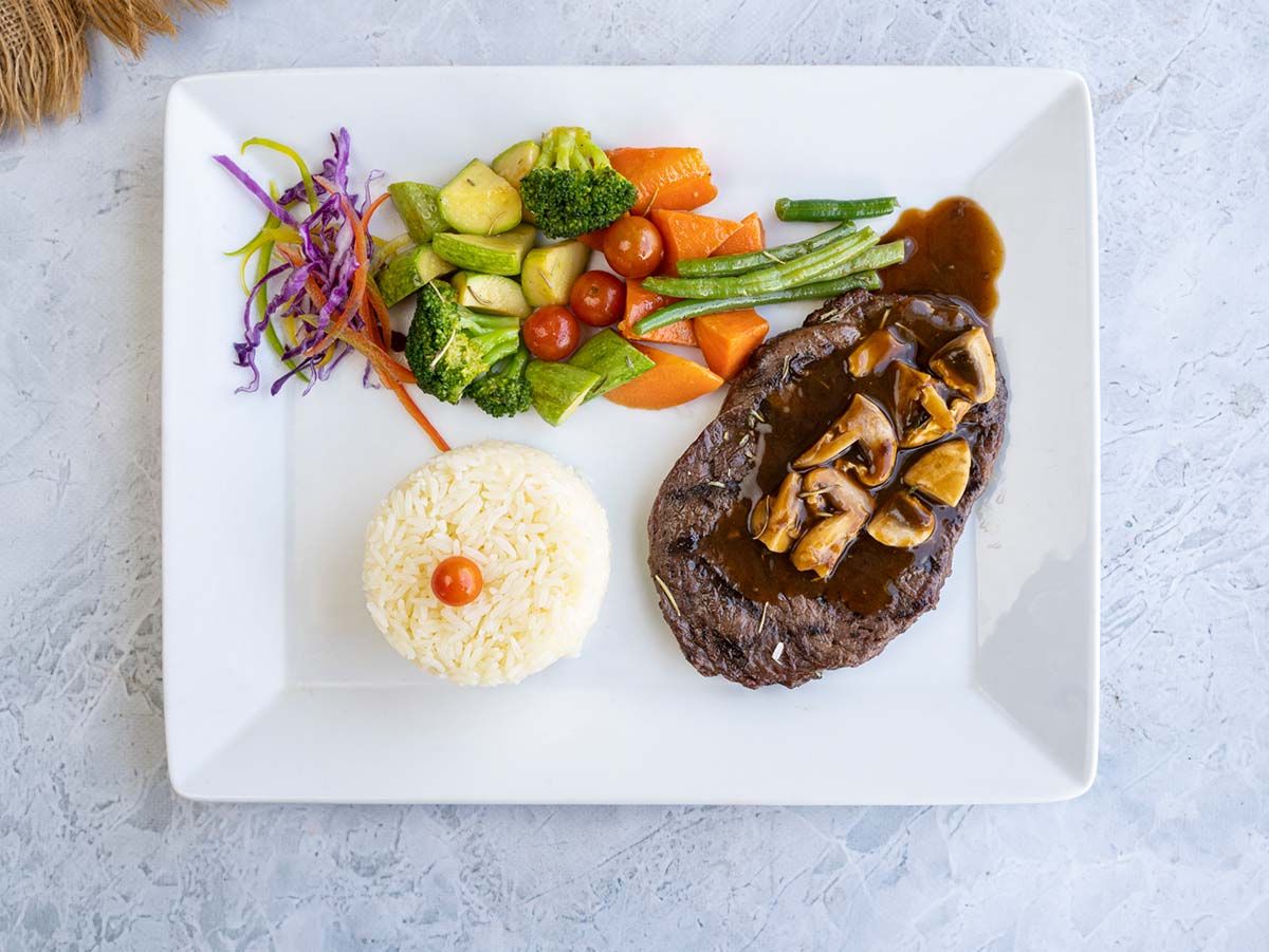 Grilled Beef Fillet Steak Platter