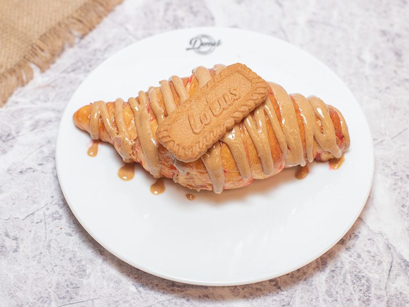 Lotus With Nutella Croissant