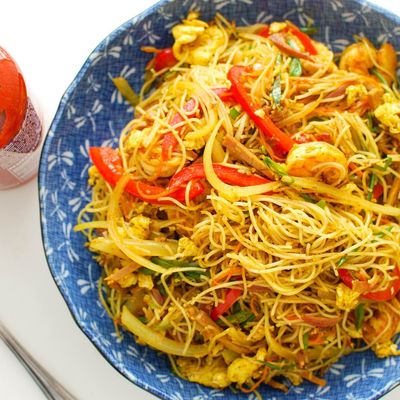 N06- Singapore Noodles