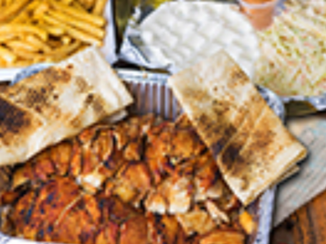 Order 1/4 Kilo Chicken Shawerma Meal and Get Item For 10 EGP Only