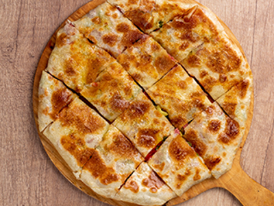 Qeshta With Honey And Pistachio Pie