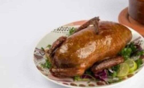 Lilh El Omr Tray