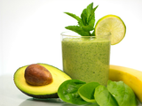 Avocado and Kiwi With Honey Juice