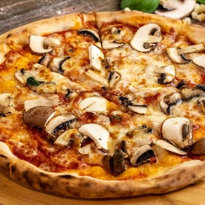 Funghi Italian Classic Pizza