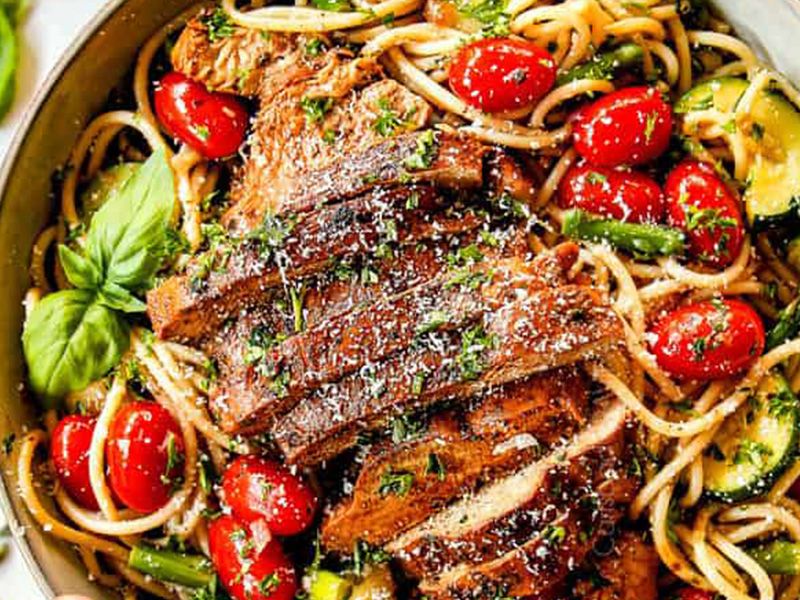 Combo Beef And Chicken Pasta