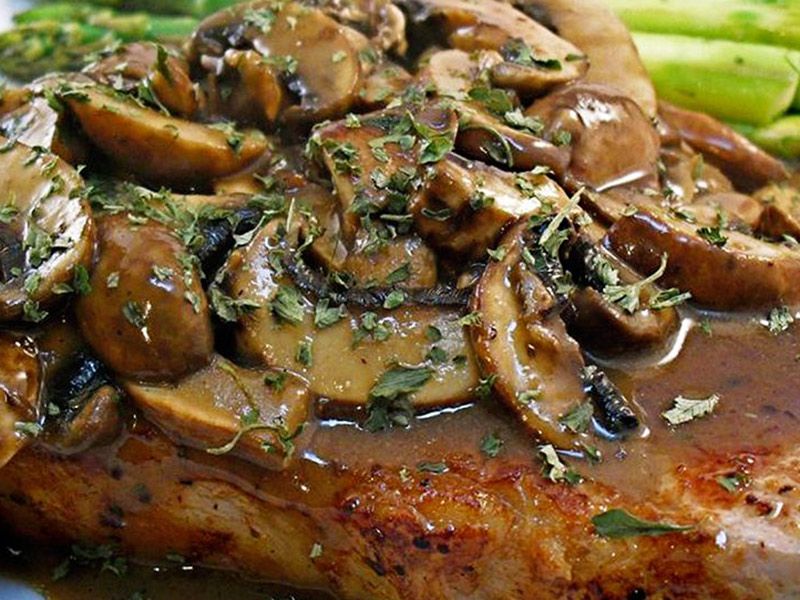 Beef Piccata With Mushroom Platter
