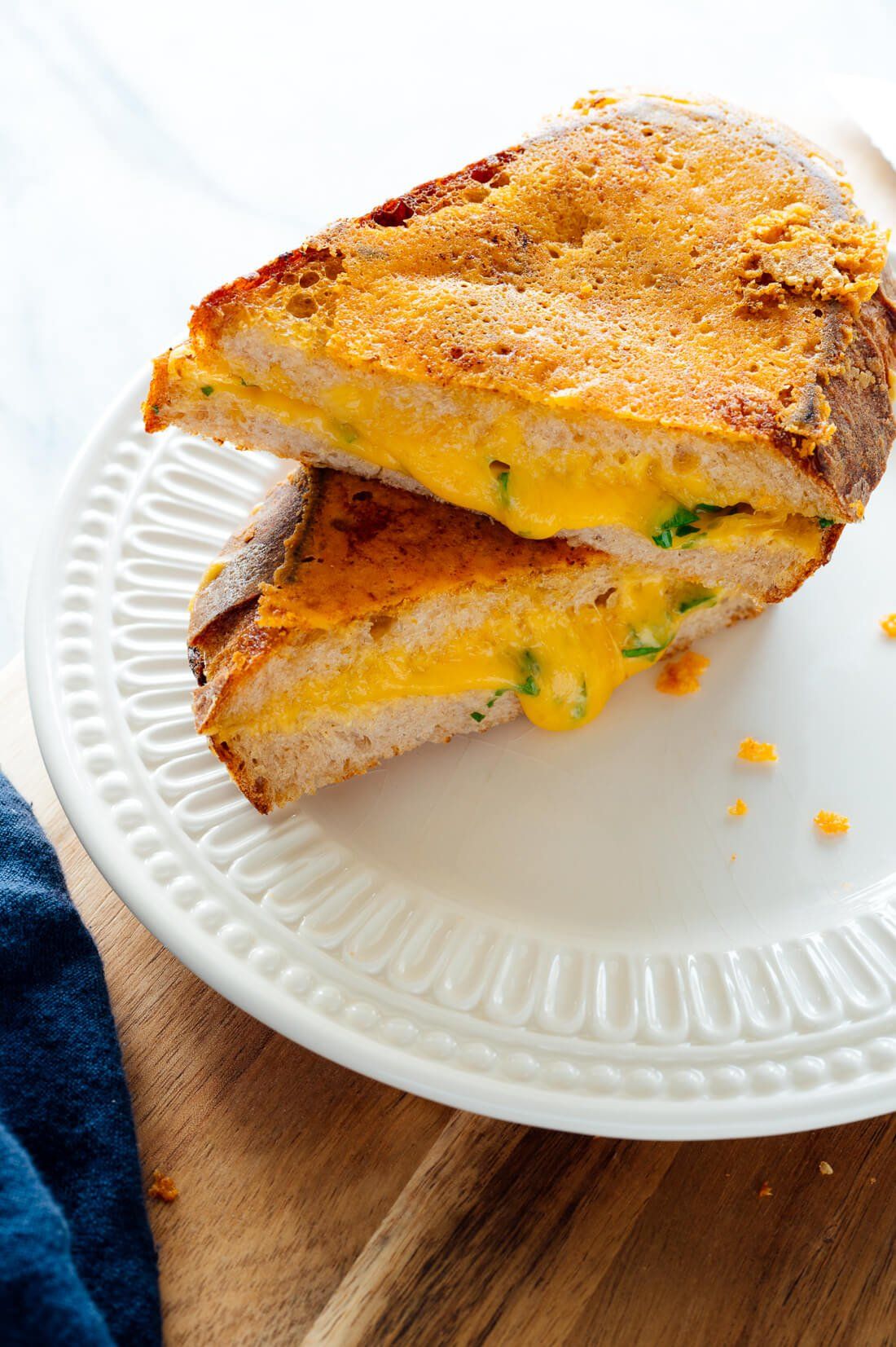 Fried cheddar cheese sandwich