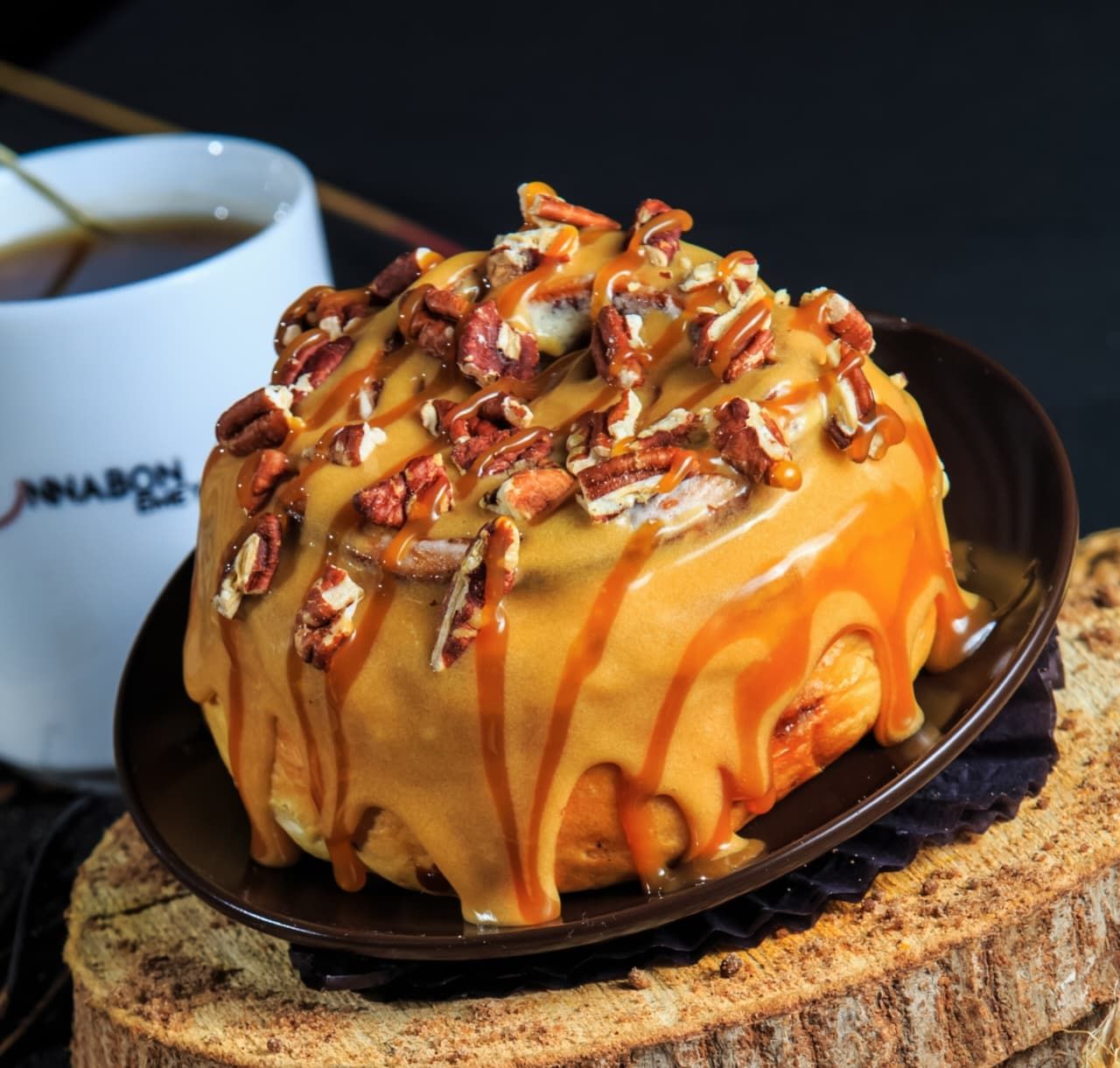 Xl Emey Caramel walnut Bon