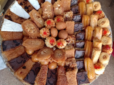 Medium Mixed Desserts
