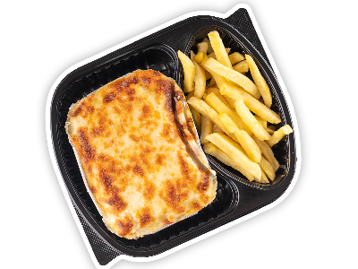 Pasta With Bechamel And French Fries Platter