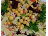 Pasta With Beetroot And Hummus Salad
