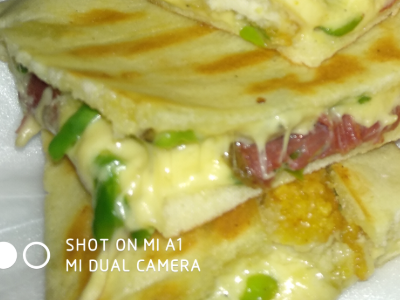 Mix Pastrami Sandwich