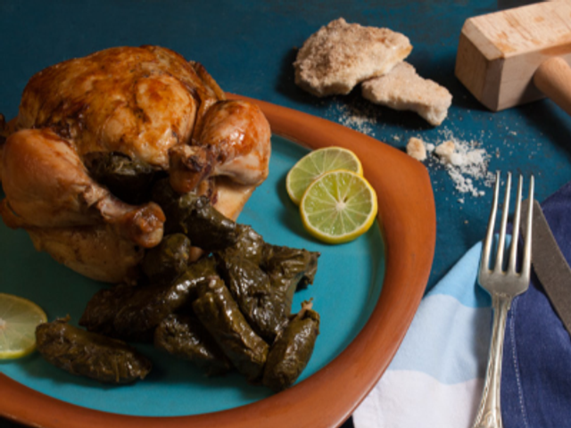 Quarter Chicken With Vine Leaves Meal