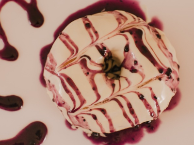White Chocolate Doughnut With Berries