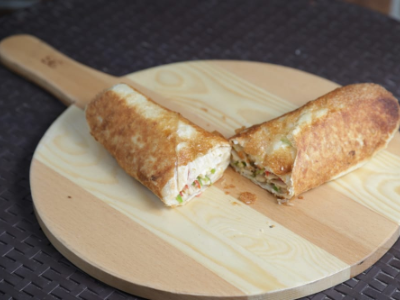 Roll Oriental Sausage With Kiri Cheese Pie