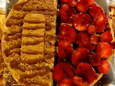 Mix Strawberry And Lotus Waffle