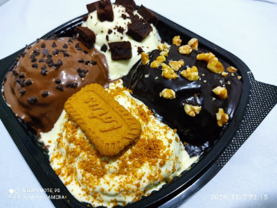 Cinnabon Box