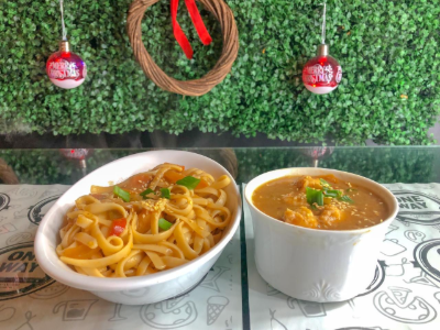 Chicken Sweet And Sour Noodles With Vegetables