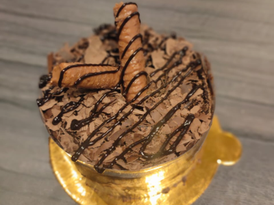 Flutes Mini Cake