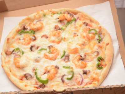 Neapolitan Shrimp Pizza