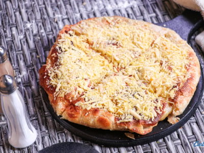 Roumi Cheese Oriental Pizza