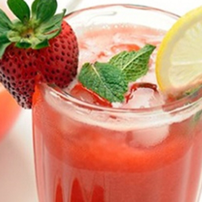 Pink Lemonade Cocktail
