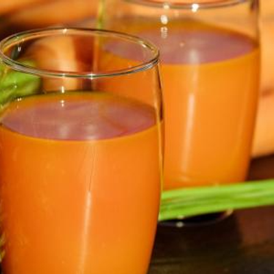 Sugarcane And Carrot Juice