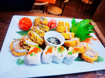 Hot Salmon Roll