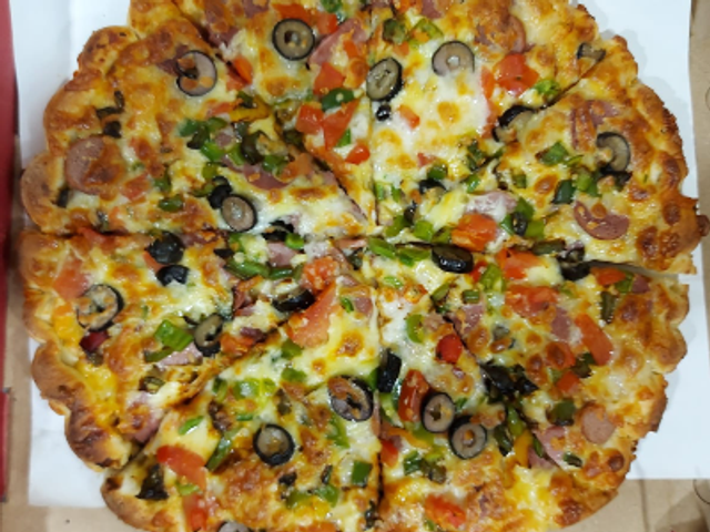 Hot Dog Pizza