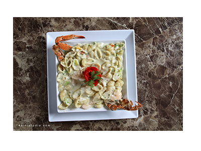 Seafood Pasta With White Sauce Large