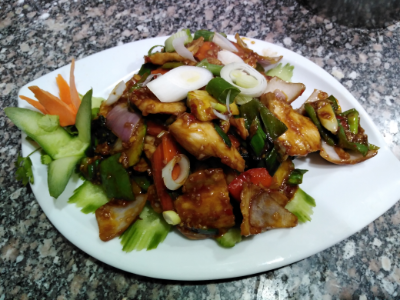 Chicken With Garlic Hot Sauce