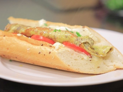 Omelette Sandwich With Cheese