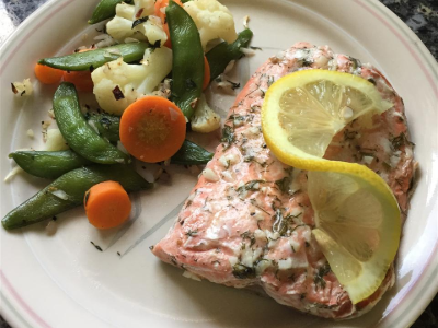 Salmon With Dill And Lemon Sauce Platter