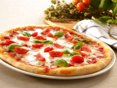 Buy Large Manakish Pizza And Have Small Manakish pizza for Free