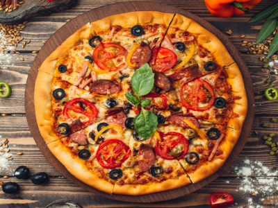 Salami Pizza