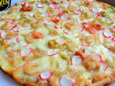 Seafood Pizza