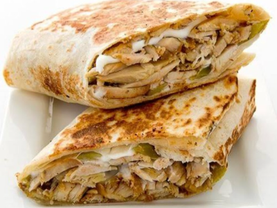 سندوتش شاورما دجاج كبير