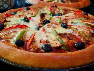 Molooki Abu Adam Pizza