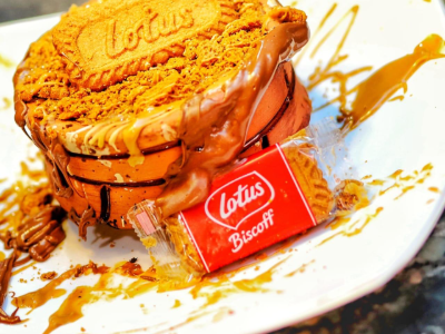 Nutella Chocolate With Louts Biscuit Casserole