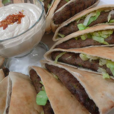 Kofta Kandooz with Baladi Bread