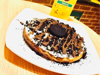 Oreo Cheesecake Tart Waffle