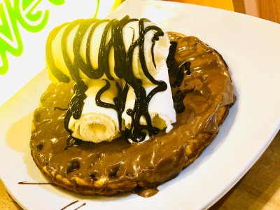 Nutella Chocolate With Ice Cream Waffle