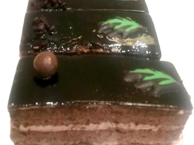 Glacier Gateau With Chocolate
